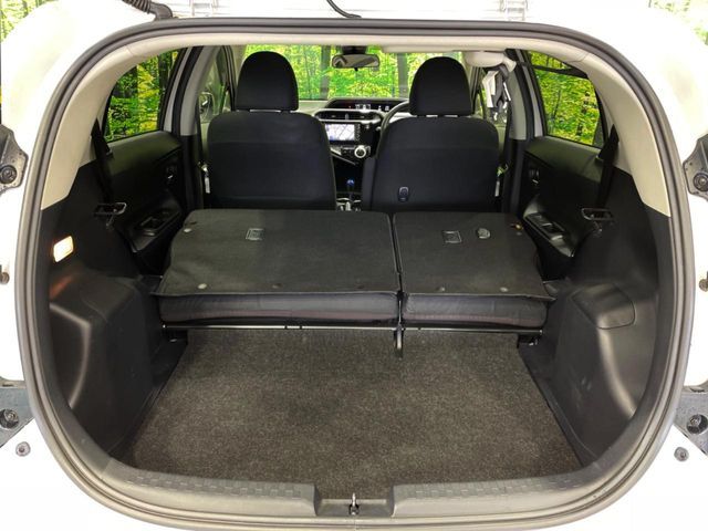 TOYOTA AQUA 2017 Image 31