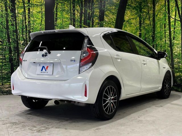 TOYOTA AQUA 2017 Image 31