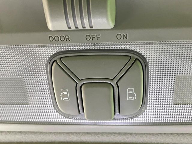 TOYOTA ESTIMA 2013 Image 31