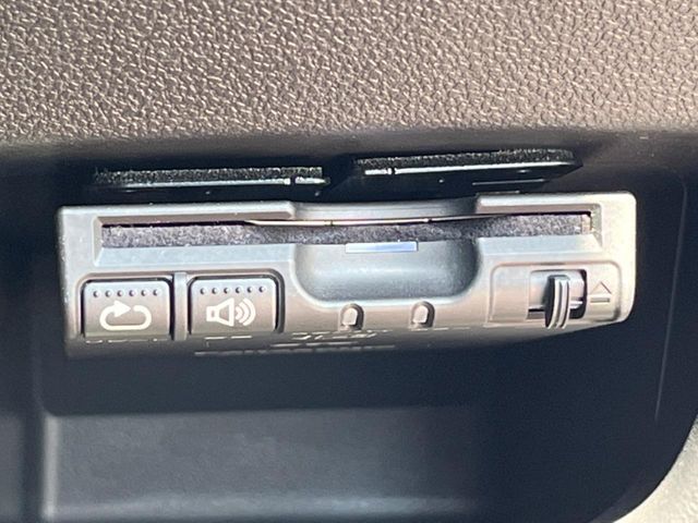 DAIHATSU CAST SPORT 2017 Image 31