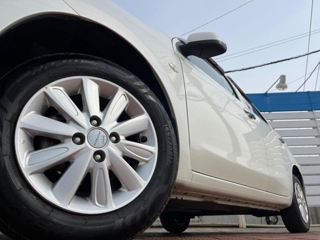 NISSAN MARCH 2017 Image 31