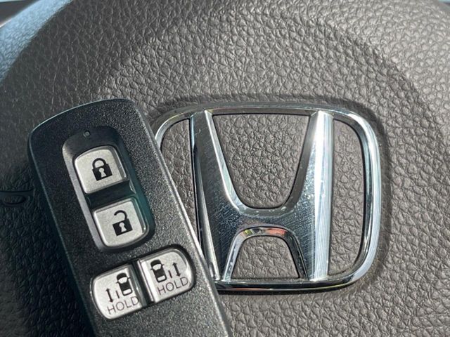 HONDA N BOX 2017 Image 31