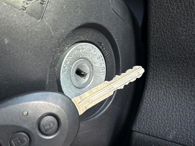 TOYOTA PIXIS VAN 4WD 2024 Image 31