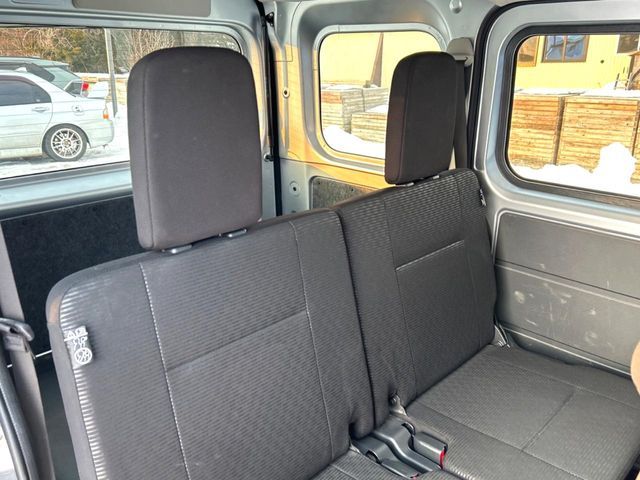 TOYOTA PIXIS VAN 4WD 2024 Image 31