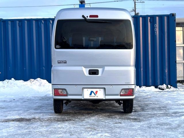TOYOTA PIXIS VAN 4WD 2024 Image 31