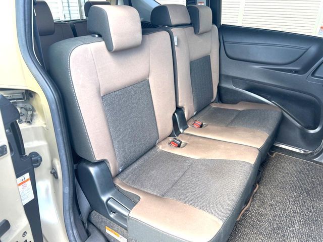 TOYOTA SIENTA 2019 Image 31