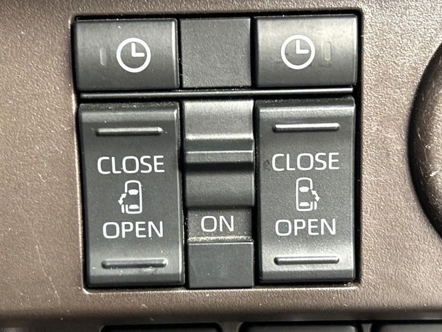 TOYOTA ROOMY 4WD 2021 Image 31