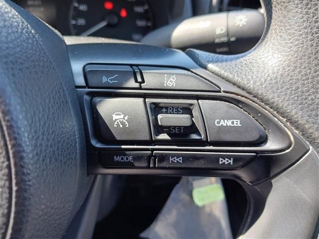 TOYOTA YARIS HYBRID 2021 Image 31