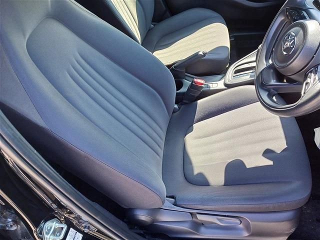 TOYOTA YARIS HYBRID 2021 Image 31