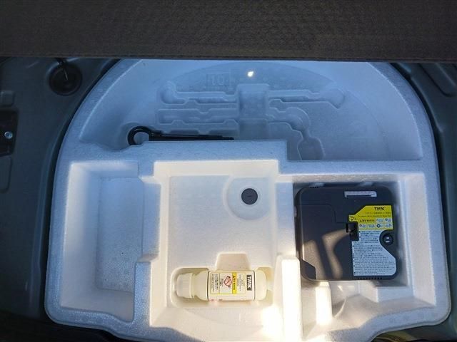 TOYOTA YARIS HYBRID 2021 Image 31