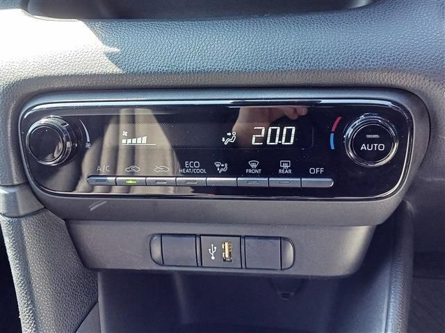 TOYOTA YARIS HYBRID 2021 Image 31