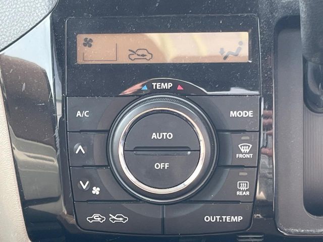 NISSAN ROOX 2011 Image 31