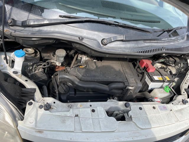 NISSAN ROOX 2011 Image 31