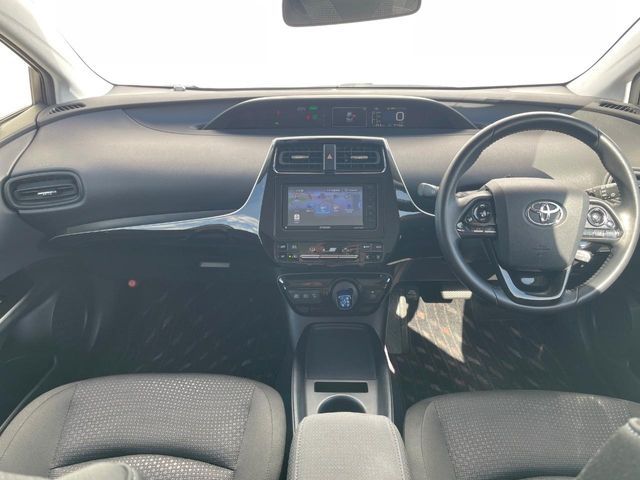 TOYOTA PRIUS 2019 Image 31