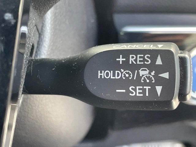 TOYOTA PRIUS 2019 Image 31