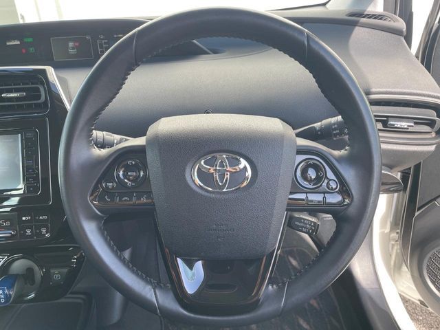TOYOTA PRIUS 2019 Image 31