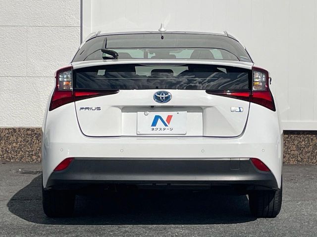 TOYOTA PRIUS 2019 Image 31