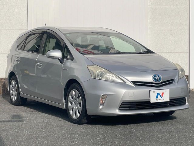 TOYOTA PRIUS ALPHA 2013 Image 31