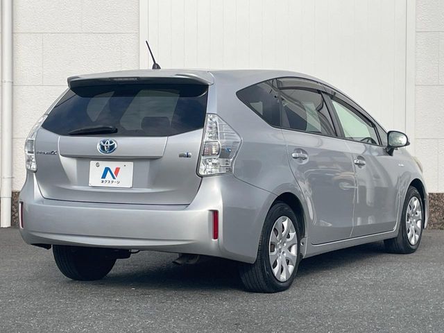 TOYOTA PRIUS ALPHA 2013 Image 31