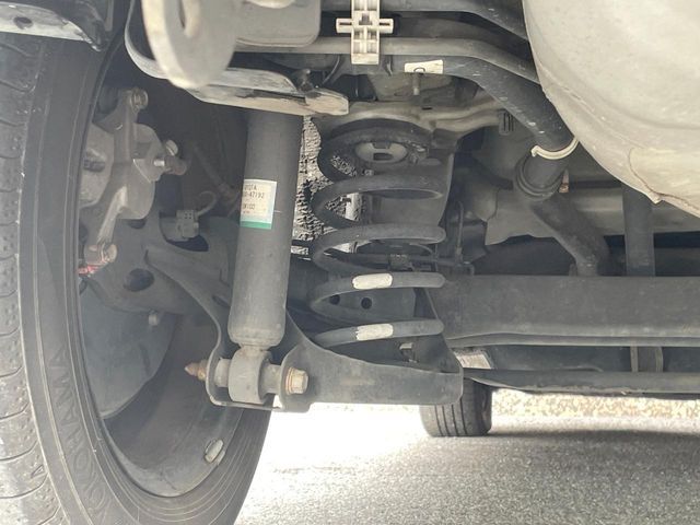 TOYOTA PRIUS ALPHA 2013 Image 31