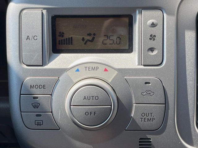 NISSAN MOCO 2010 Image 31