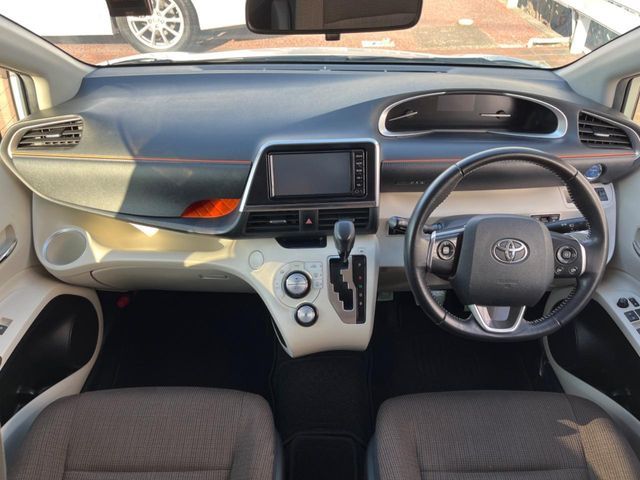 TOYOTA SIENTA HYBRID 2016 Image 31