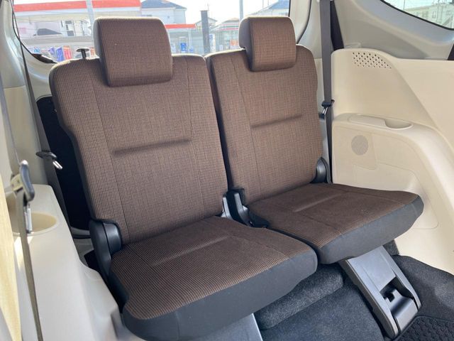 TOYOTA SIENTA HYBRID 2016 Image 31