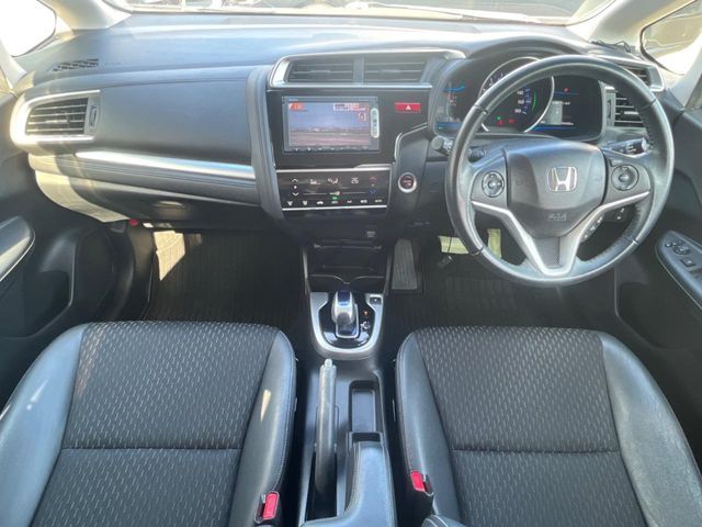 HONDA FIT HYBRID 2015 Image 31
