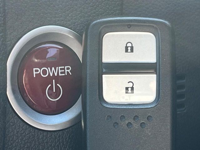 HONDA FIT HYBRID 2015 Image 31