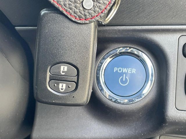 TOYOTA AQUA 2013 Image 31