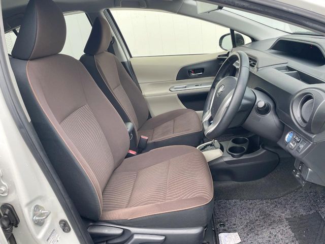 TOYOTA AQUA 2013 Image 31