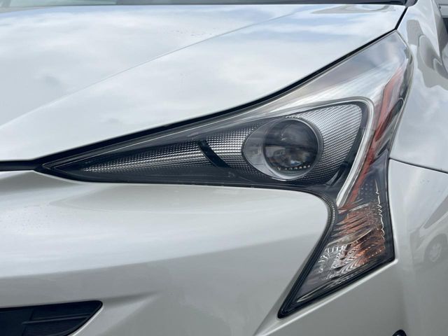 TOYOTA PRIUS 2017 Image 31