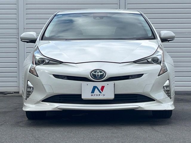 TOYOTA PRIUS 2017 Image 31