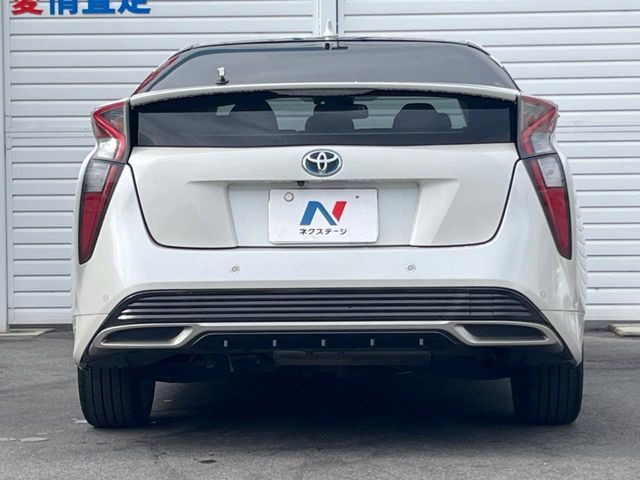 TOYOTA PRIUS 2017 Image 31