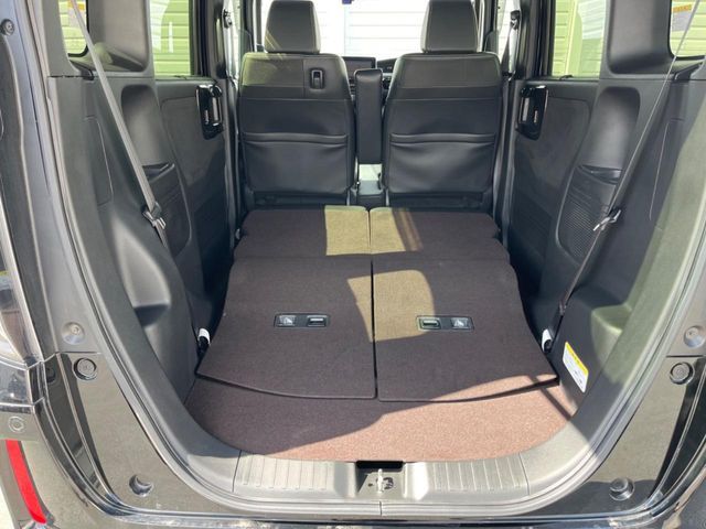 HONDA N BOX CUSTOM 2020 Image 31