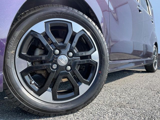 DAIHATSU MOVE CUSTOM 2017 Image 31