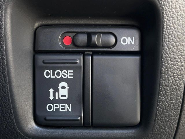 HONDA N BOX 2016 Image 31