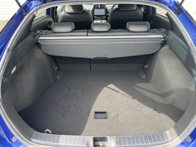 TOYOTA PRIUS 2016 Image 31