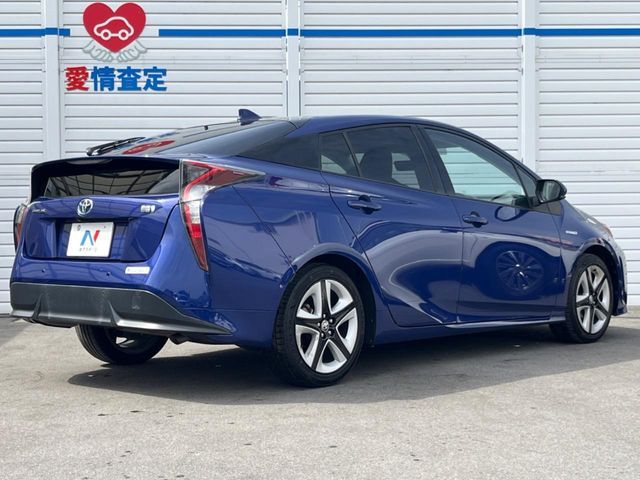 TOYOTA PRIUS 2016 Image 31