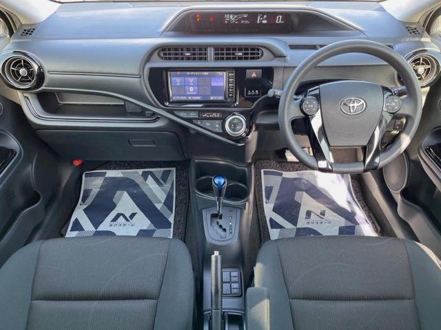 TOYOTA AQUA 2017 Image 31