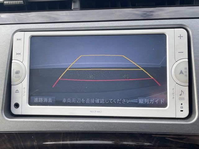 TOYOTA PRIUS 2012 Image 31