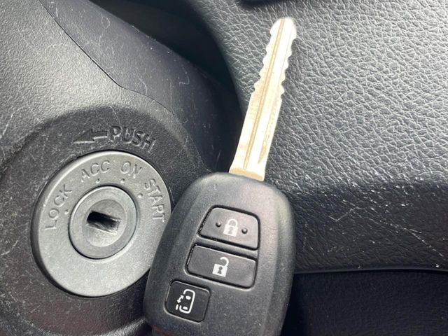 TOYOTA SIENTA 2017 Image 31