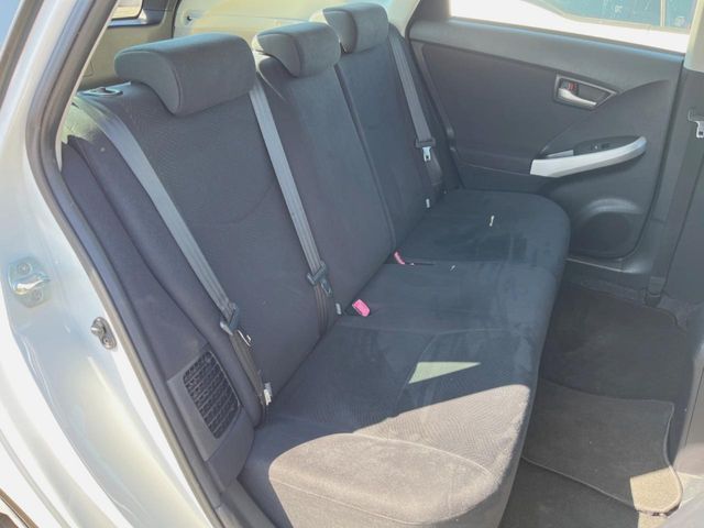 TOYOTA PRIUS 2013 Image 31