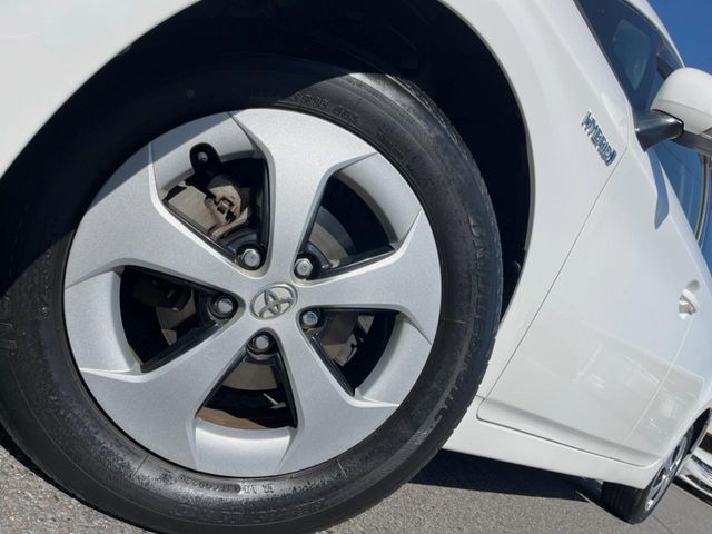 TOYOTA PRIUS 2013 Image 31