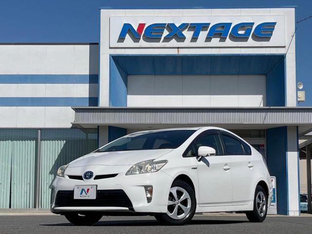 TOYOTA PRIUS 2013 Image 31