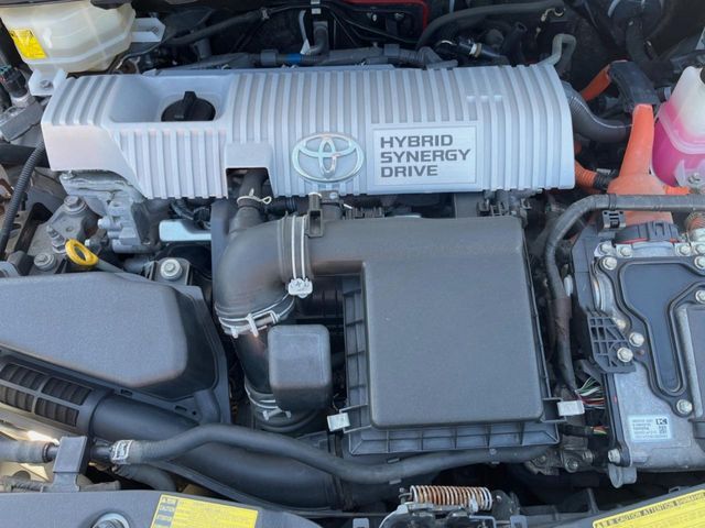 TOYOTA PRIUS 2013 Image 31