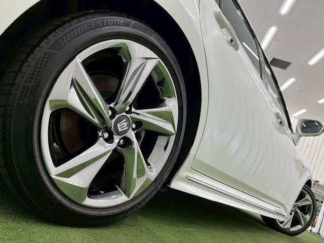 TOYOTA CROWN SEDAN HYBRID 2018 Image 31