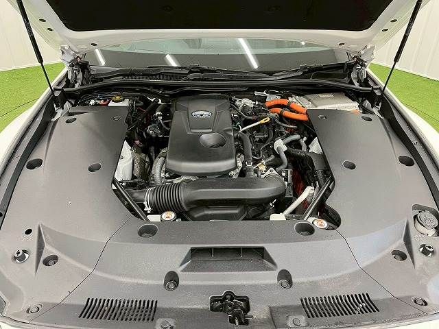 TOYOTA CROWN SEDAN HYBRID 2018 Image 31