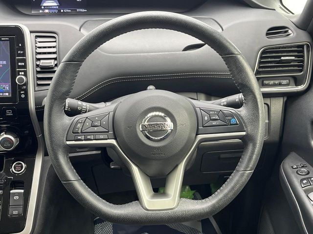 NISSAN SERENA  S-HYBRID 2018 Image 31