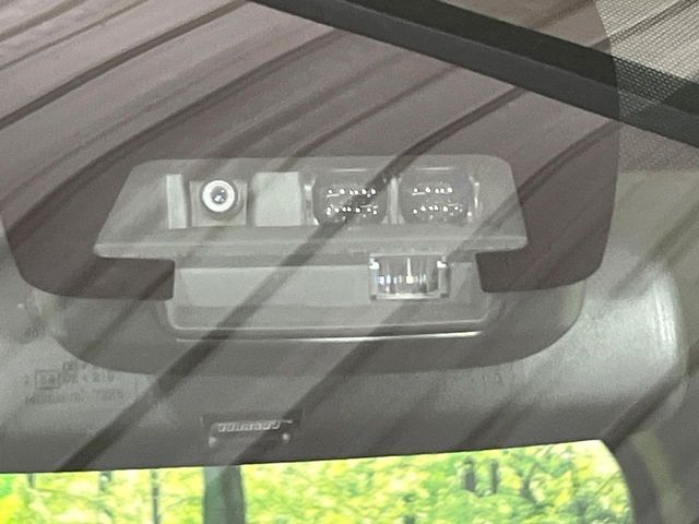 TOYOTA VOXY 2016 Image 31